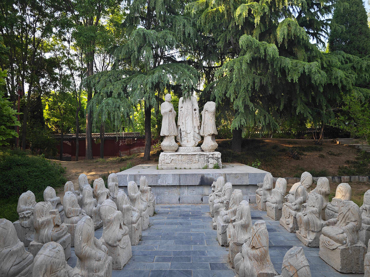 隆兴寺