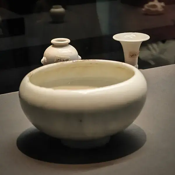 瓷器