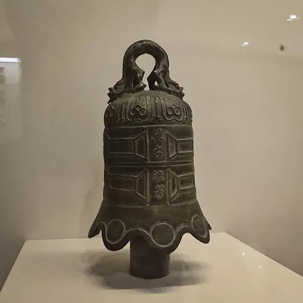 编钟