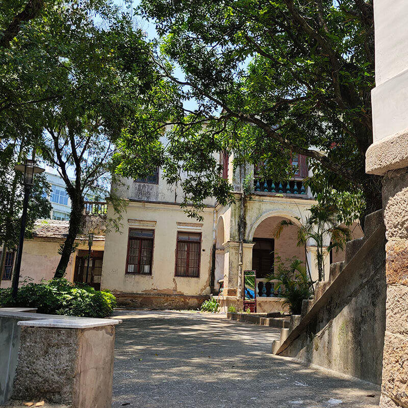 jpg