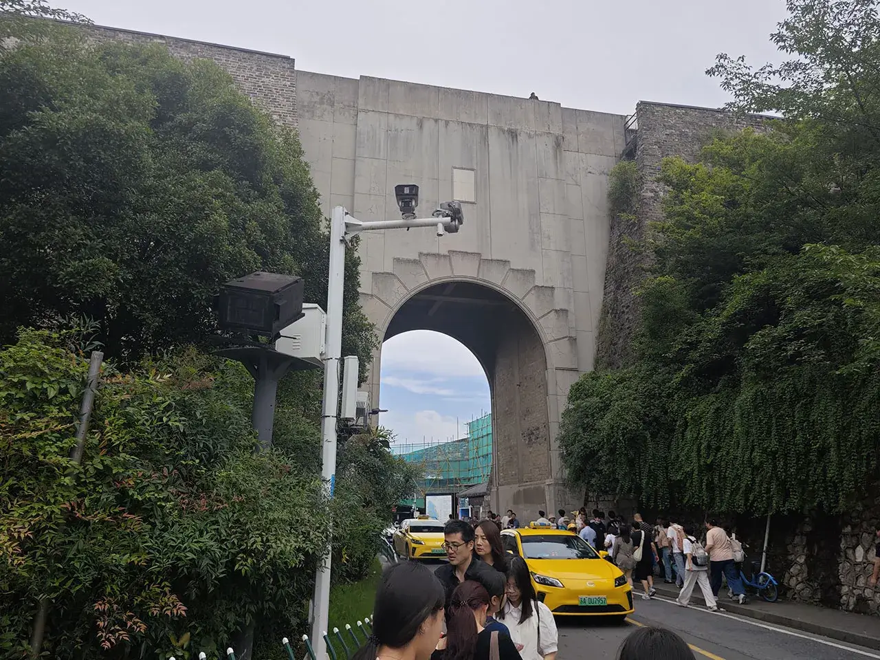 登城！