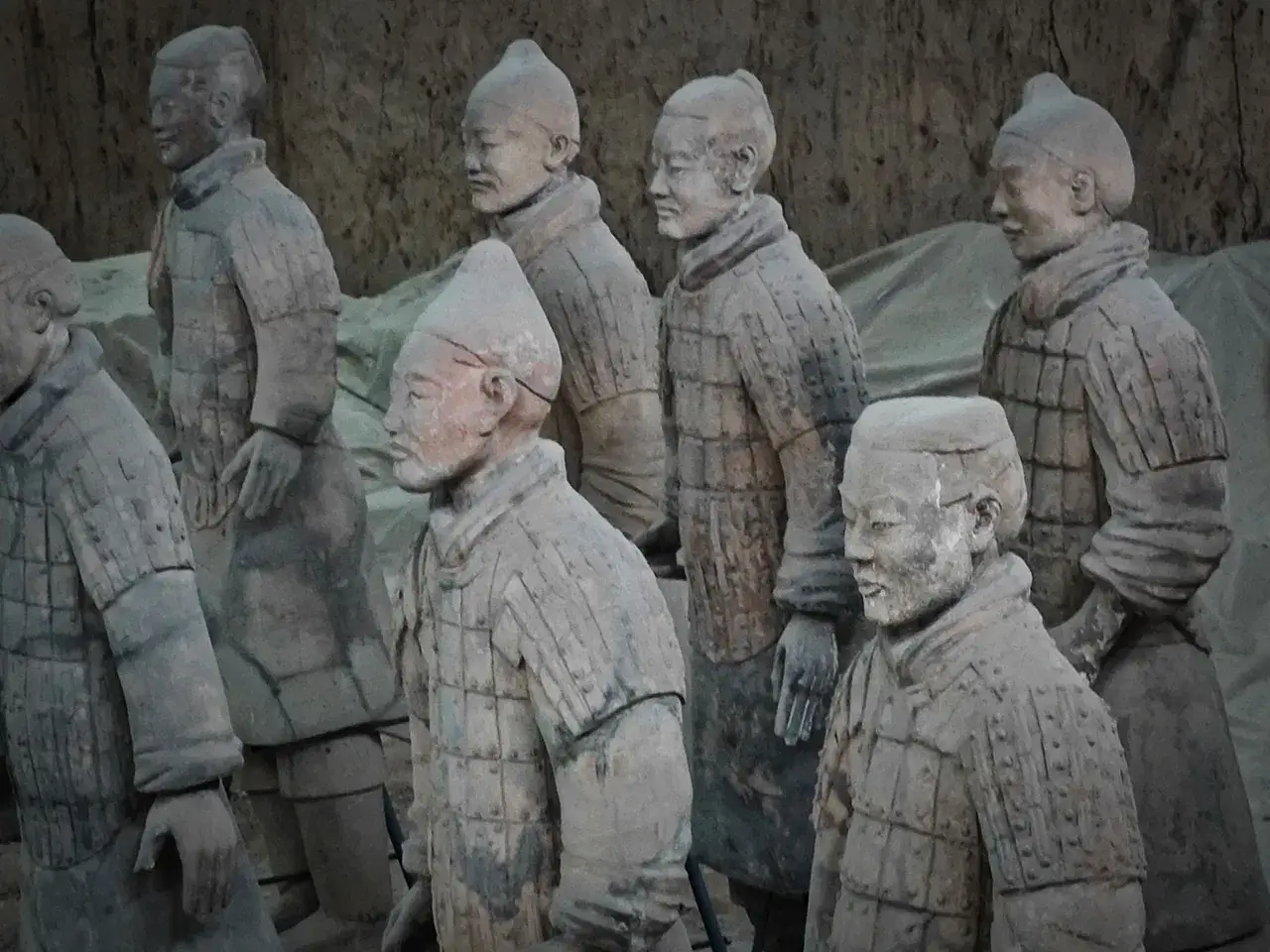 待修复的兵马俑