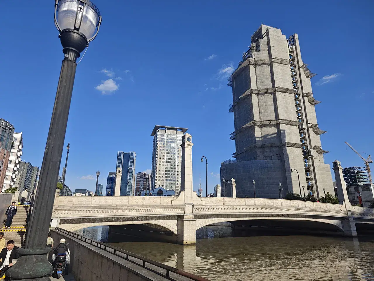 西藏路桥