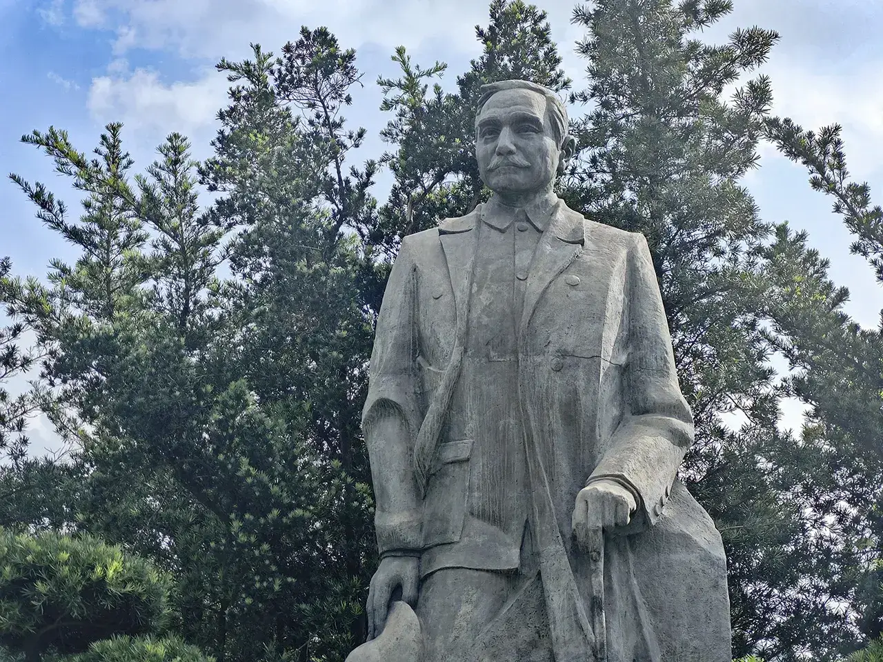 孙中山雕像