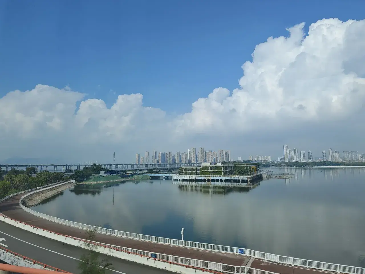 跨海