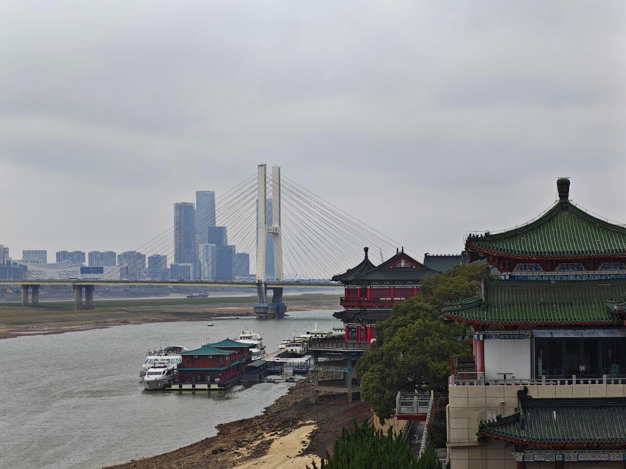 八一大桥
