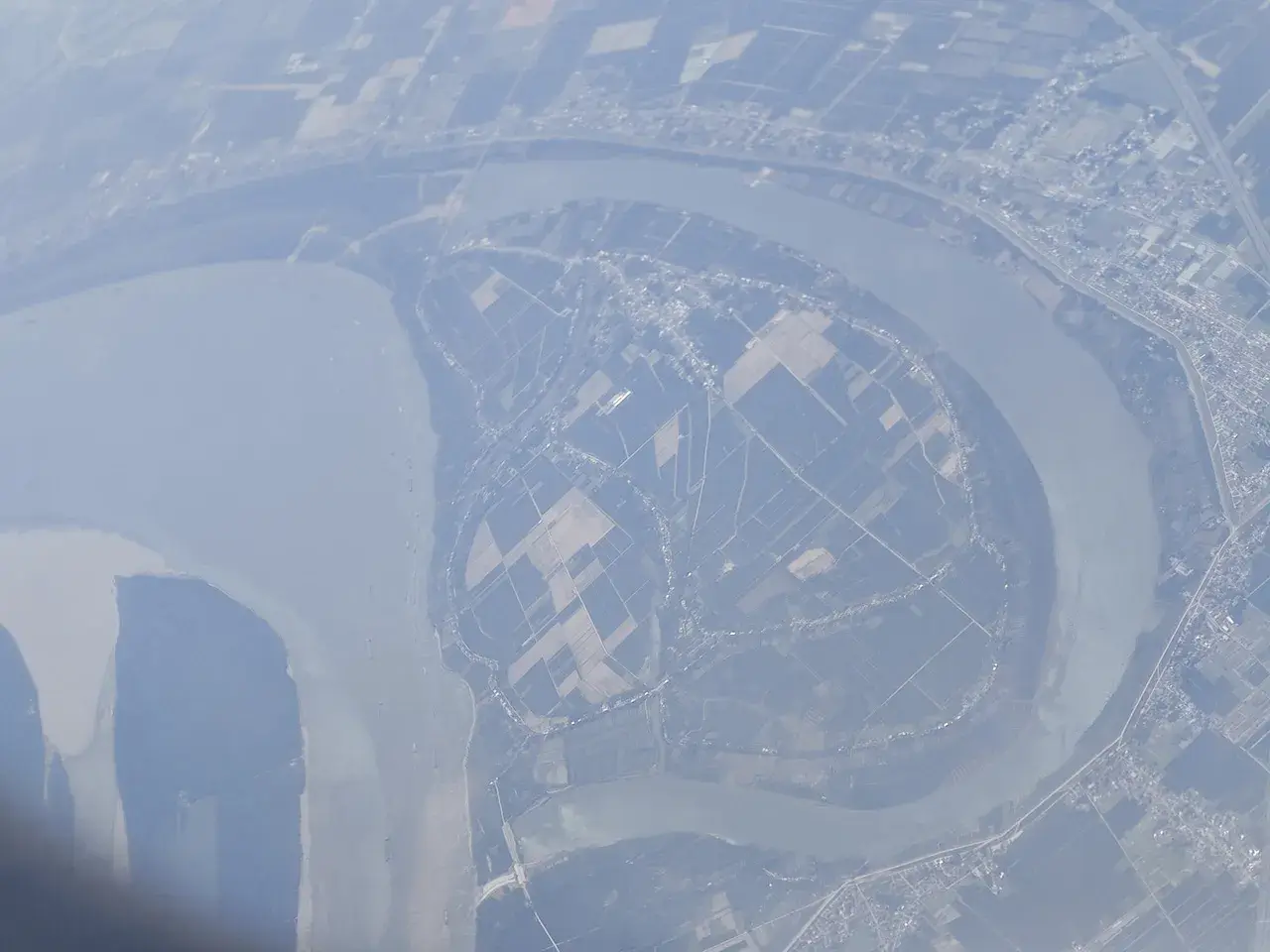 滚滚长江东逝水~