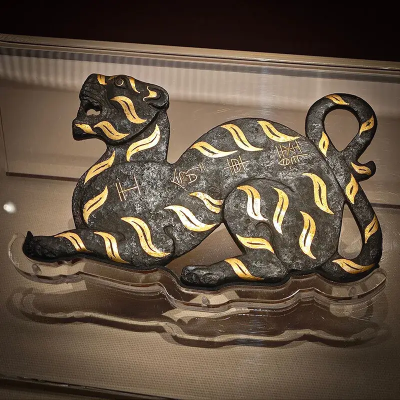 错金铭文铜虎节