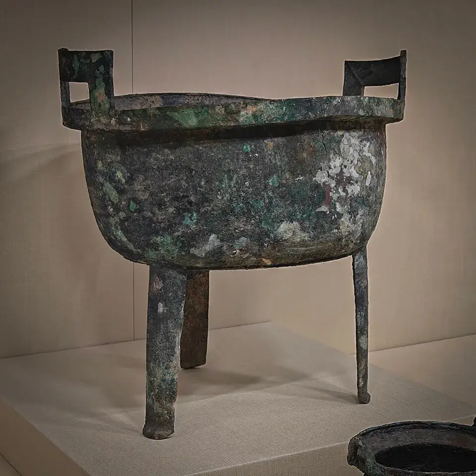 楚式铜鼎